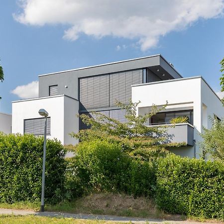 Bodensee Apartment Ueberlingen "Bauhaus Ueber Der Stadt" Dış mekan fotoğraf