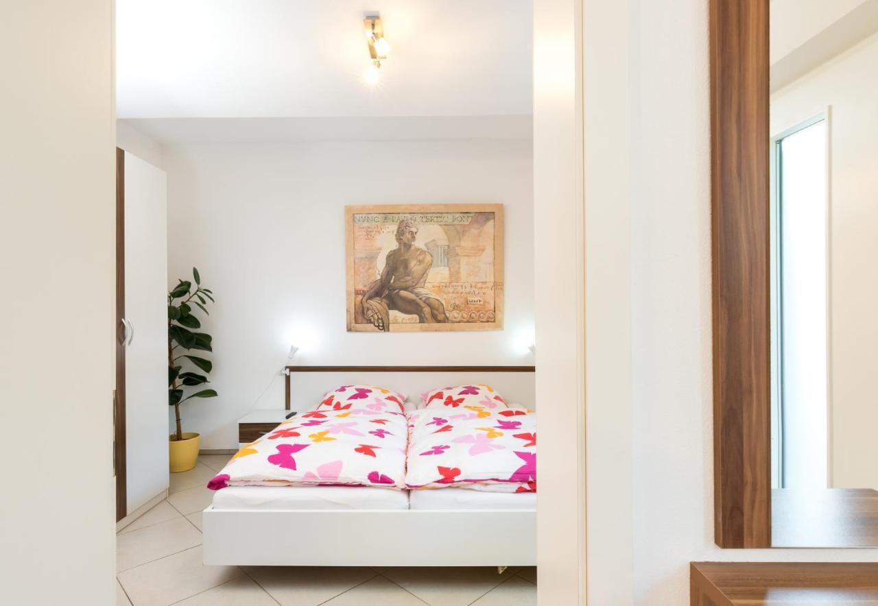 Bodensee Apartment Ueberlingen "Bauhaus Ueber Der Stadt" Dış mekan fotoğraf