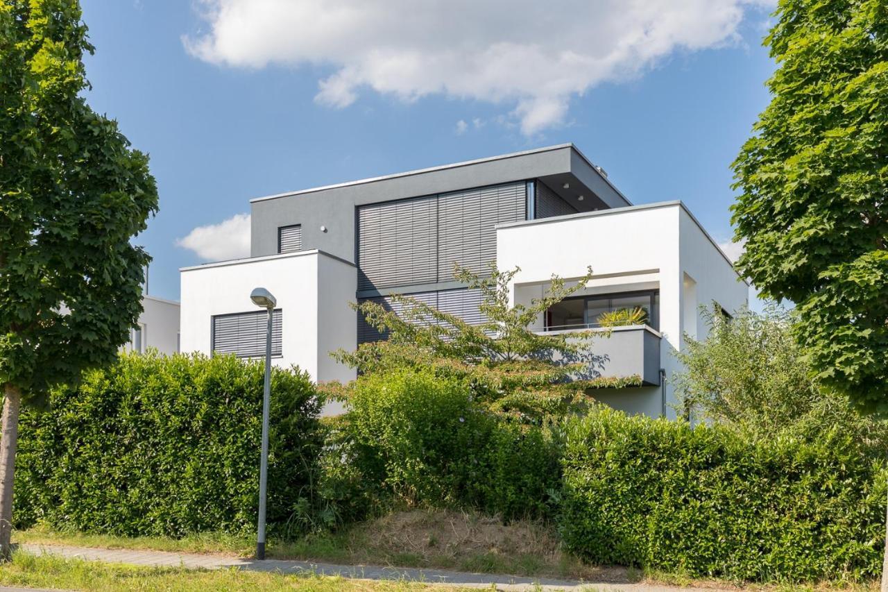 Bodensee Apartment Ueberlingen "Bauhaus Ueber Der Stadt" Dış mekan fotoğraf