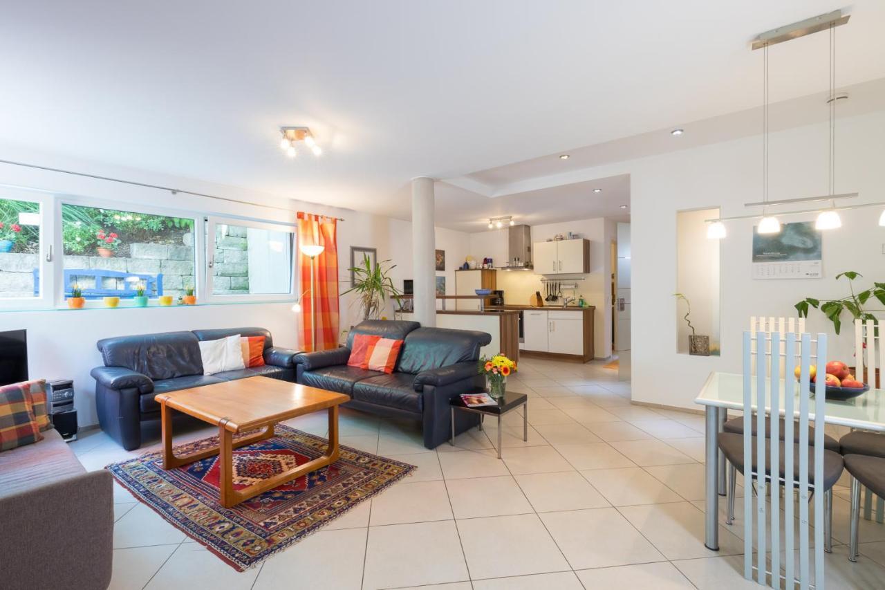 Bodensee Apartment Ueberlingen "Bauhaus Ueber Der Stadt" Dış mekan fotoğraf